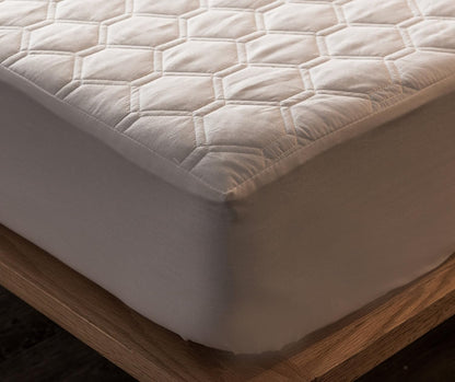 Hani Minna Premium Quilted Fitted Mattress Pad Protector Made with Natural Combed Cotton - Cooling and Breathable Mattress Topper (Queen)