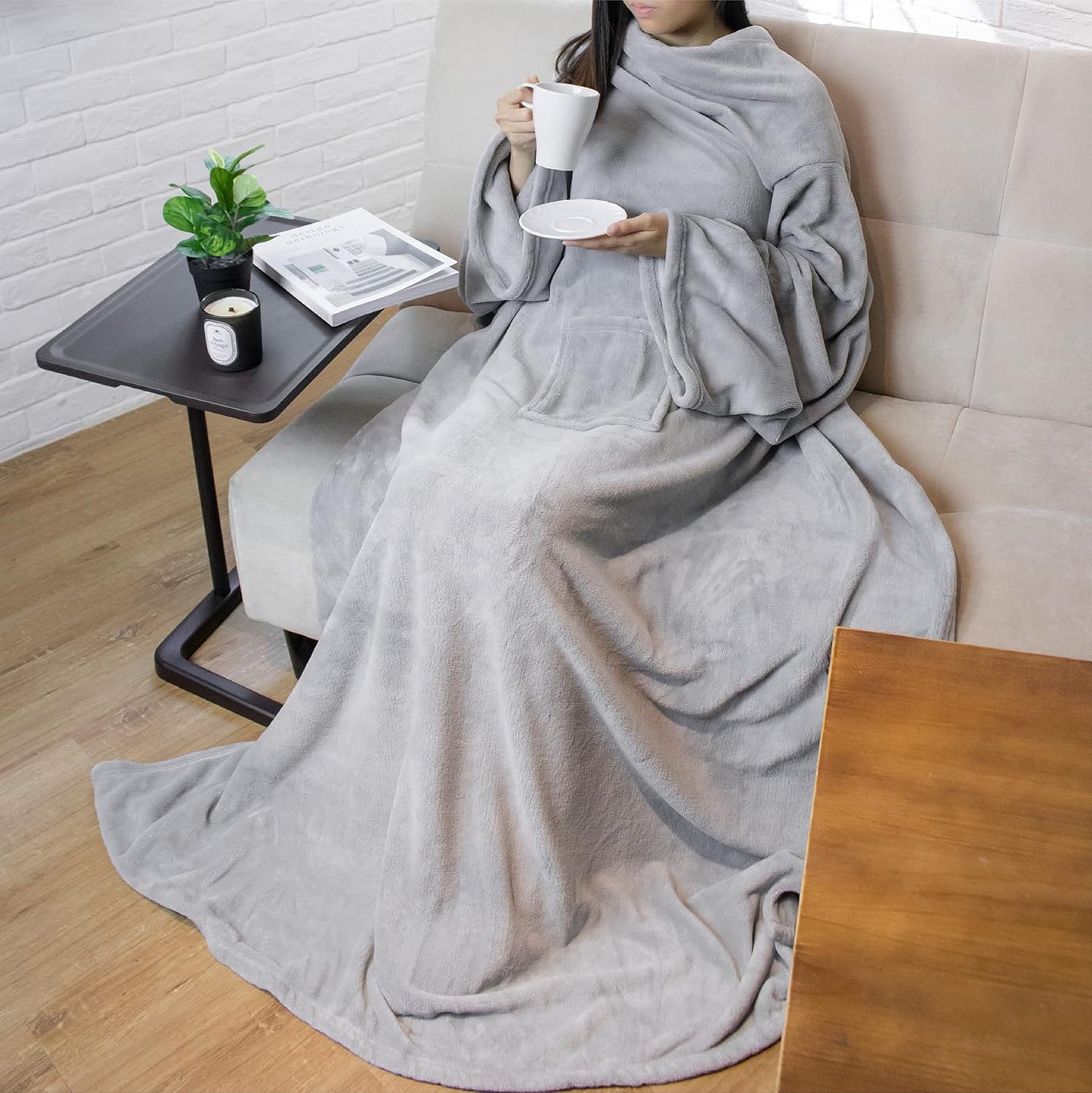 PAVILIA Wearable Blanket with Sleeves for Adult Women Men, Cozy Fleece Warm Wrap Throw with Arms, Gifts for Christmas, Wife