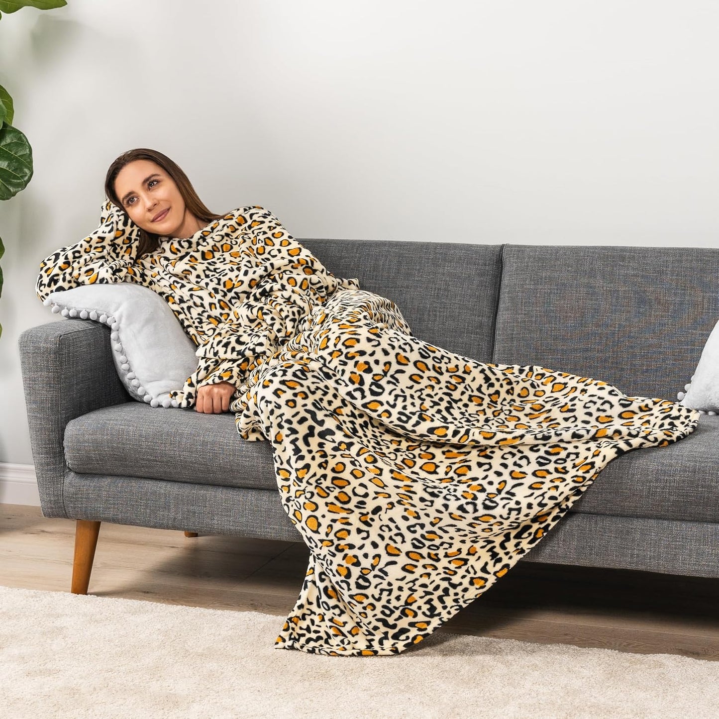 PAVILIA Wearable Blanket with Sleeves for Adult Women Men, Cozy Fleece Warm Wrap Throw with Arms, Gifts for Christmas, Wife