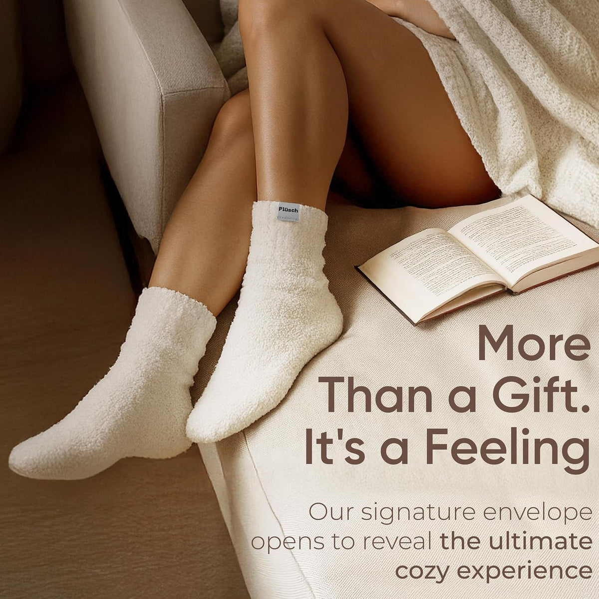 Plüsch Gift for Women – Ultra-Soft Cozy Cloud Socks in Kraft Envelope – Thoughtful Self-Care, Unique Birthday Gifts for Women