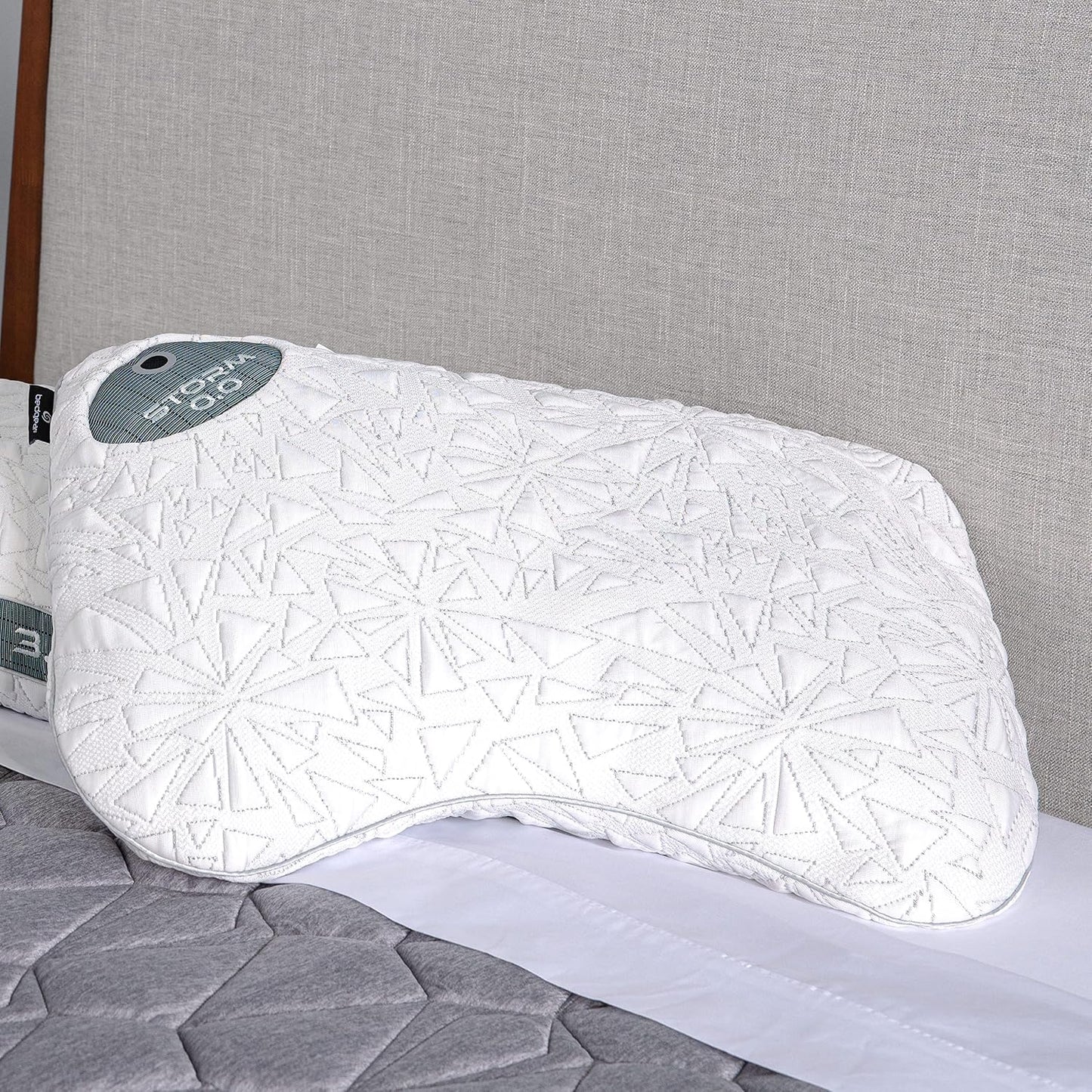 Bedgear Storm Performance Pillow, 1.0 Cooling Pillow for Side Sleepers, Medium Firm Support, Ver-Tex Cooling Cover, Air-X Mesh, Washable